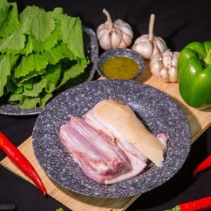Dê tảng nướng mọi